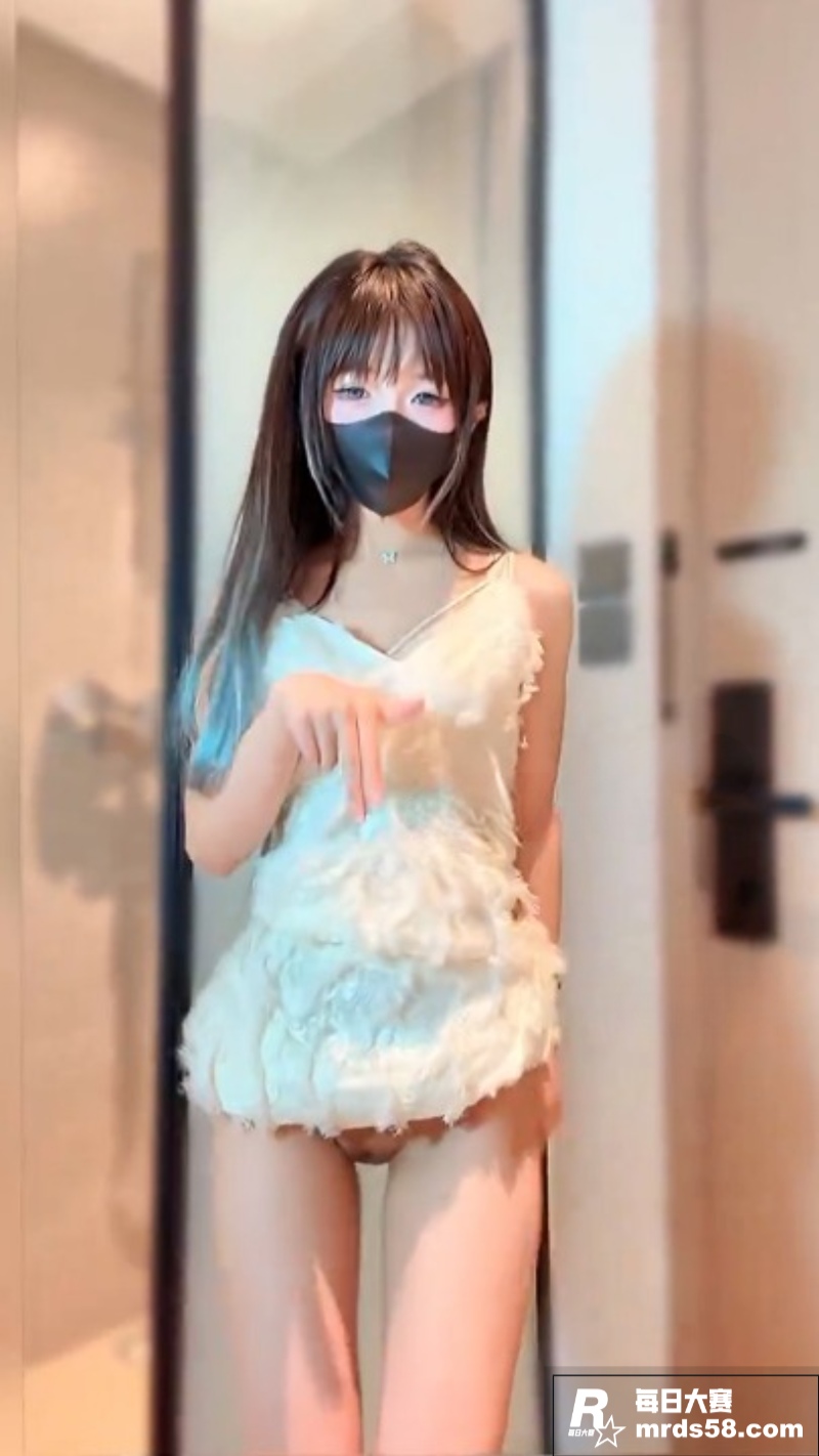 推特超人气萝莉 小钰相关图片6