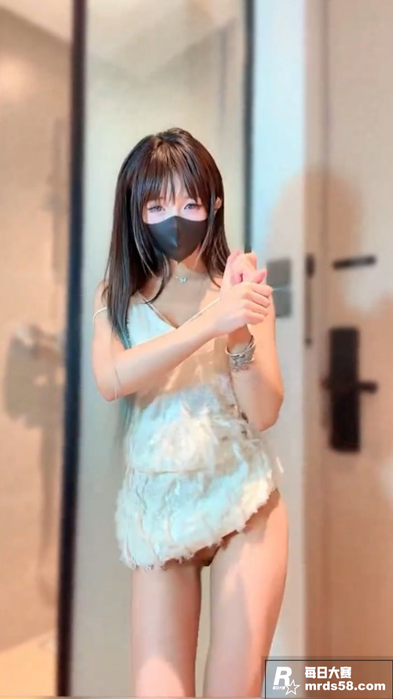 推特超人气萝莉 小钰相关图片7