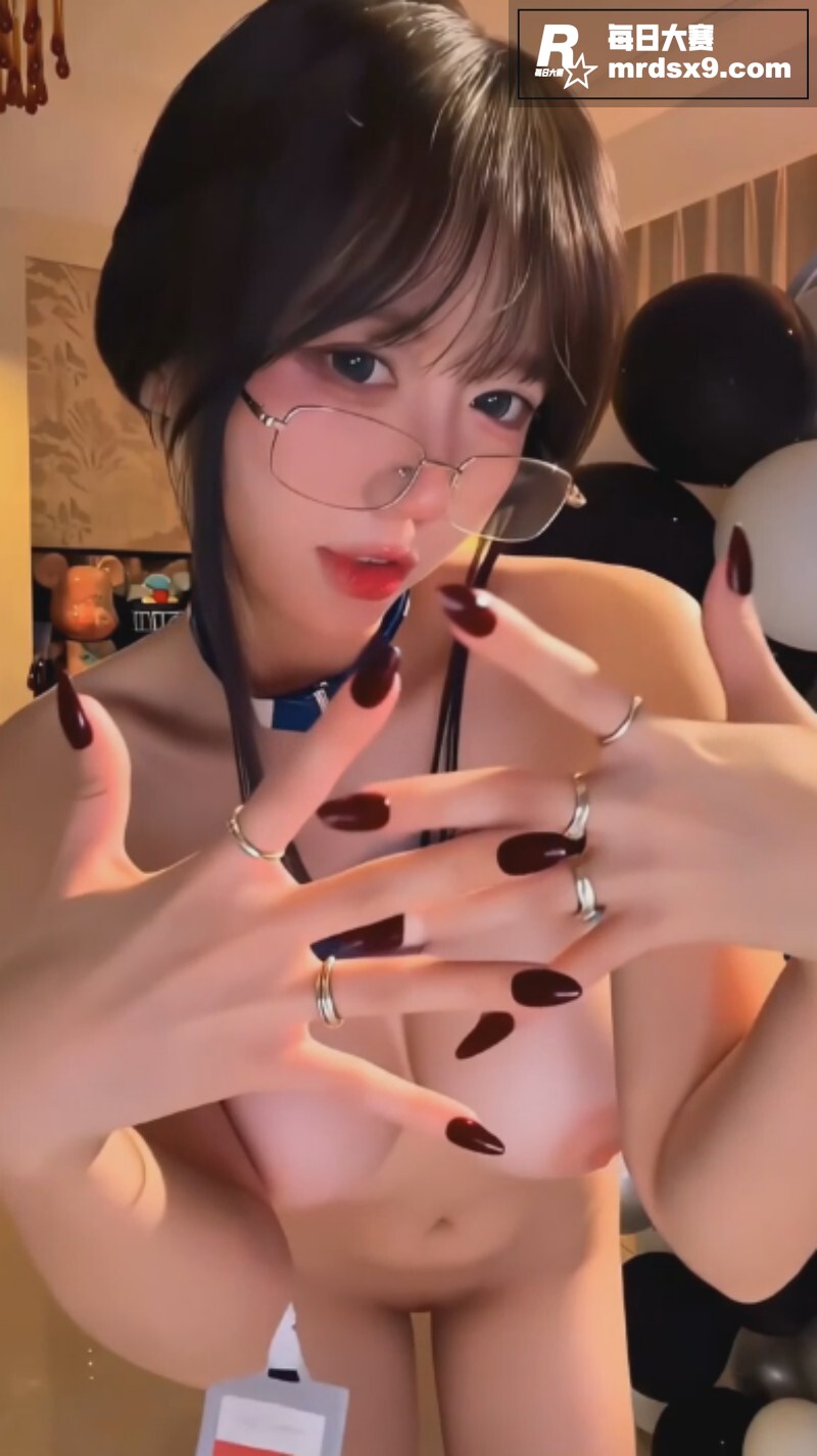 AI脱衣多位网红明星相关图片4