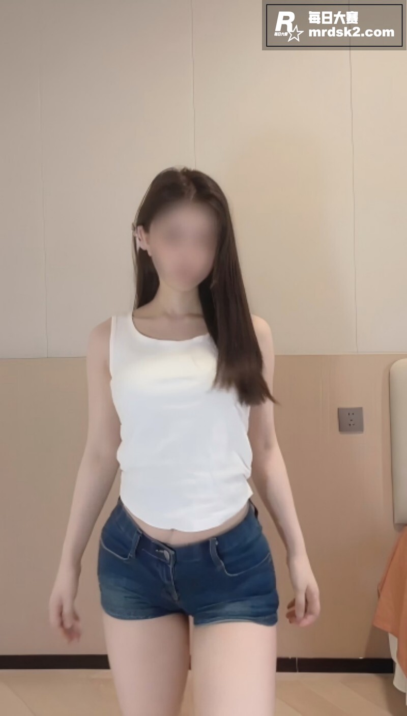 推特反差大学生 小乔相关图片5