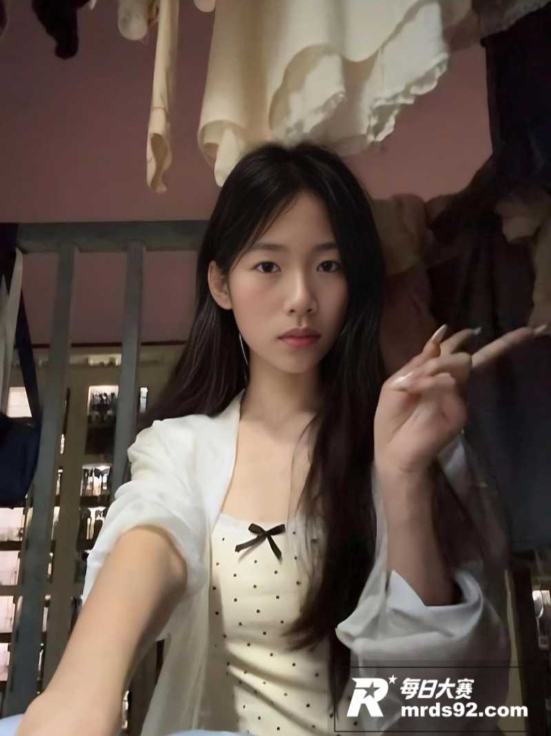 湖北20岁女大学生 相关图片3