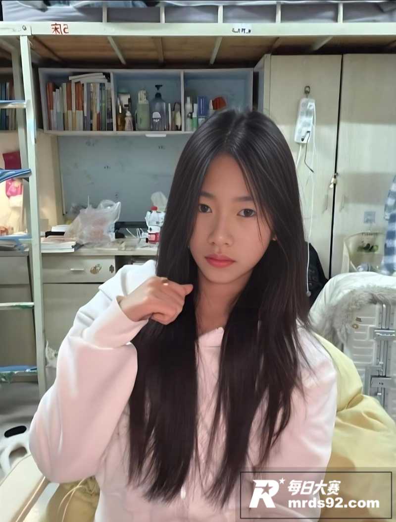 湖北20岁女大学生 相关图片4