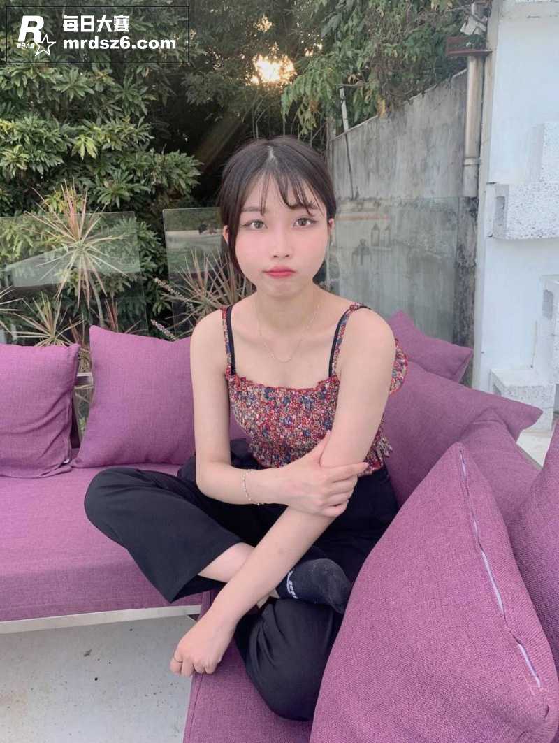 极品巨乳反差高颜值大相关图片2