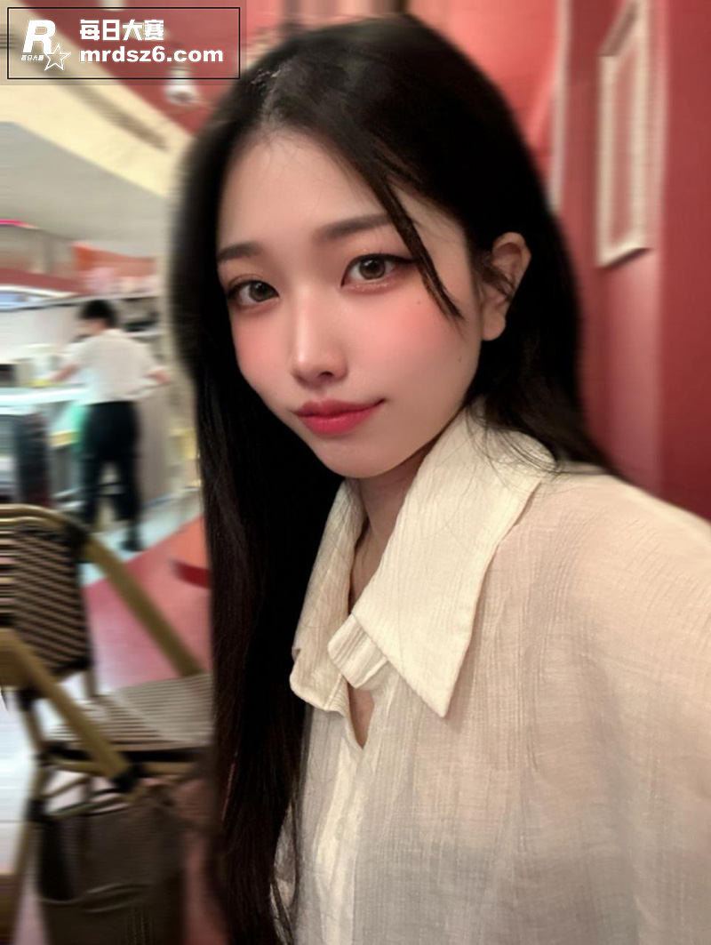 极品巨乳反差高颜值大相关图片5