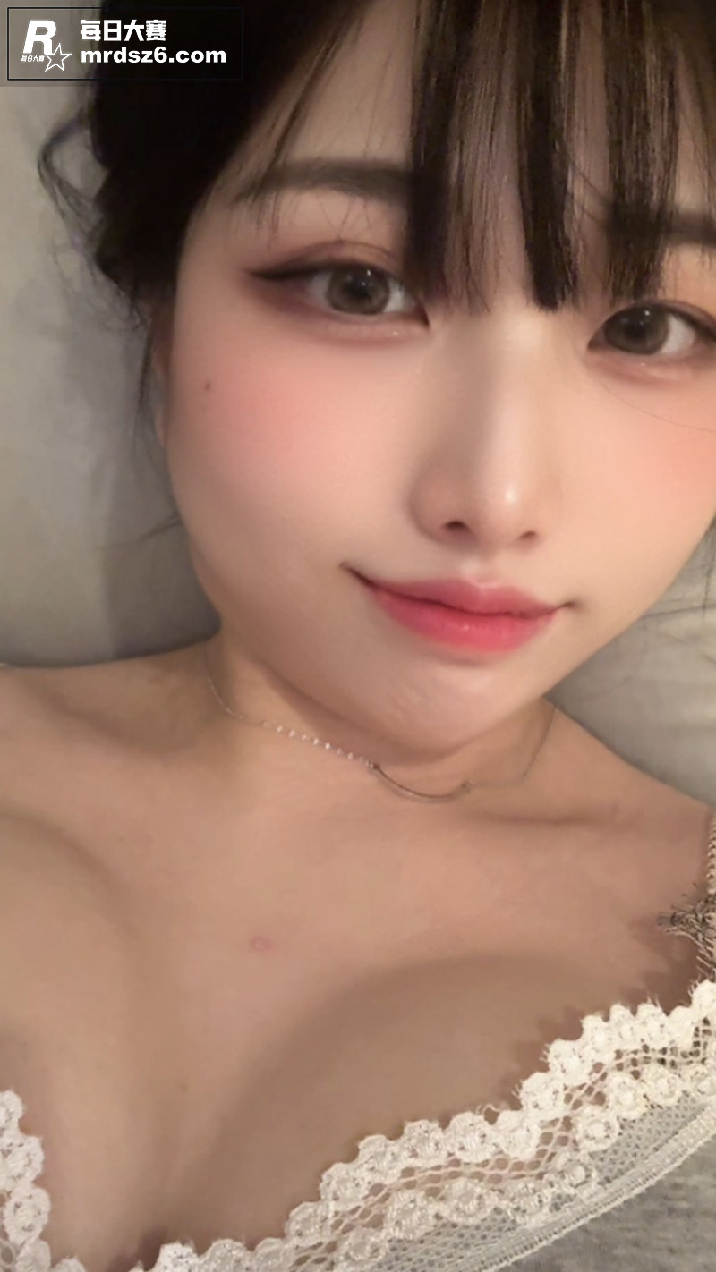 极品巨乳反差高颜值大相关图片14