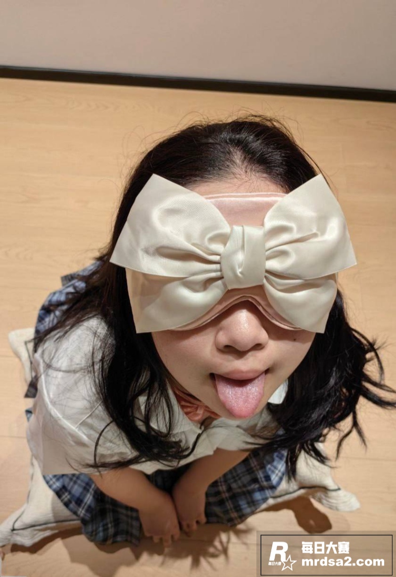 大屌网友酒店约操JK相关图片3