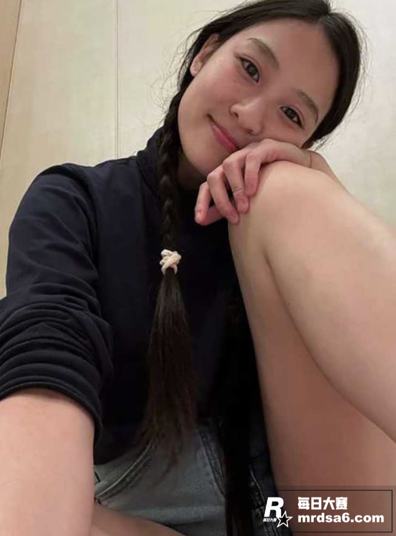 高颜反差女大学生 赵相关图片2