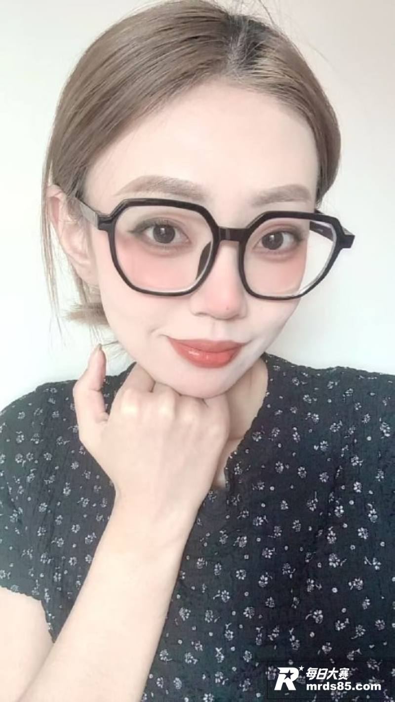 唐山高颜值学生妹 周相关图片3