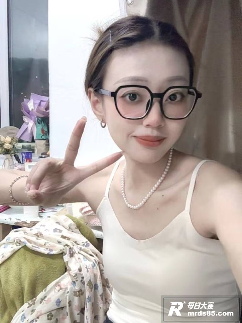 唐山高颜值学生妹 周相关图片12