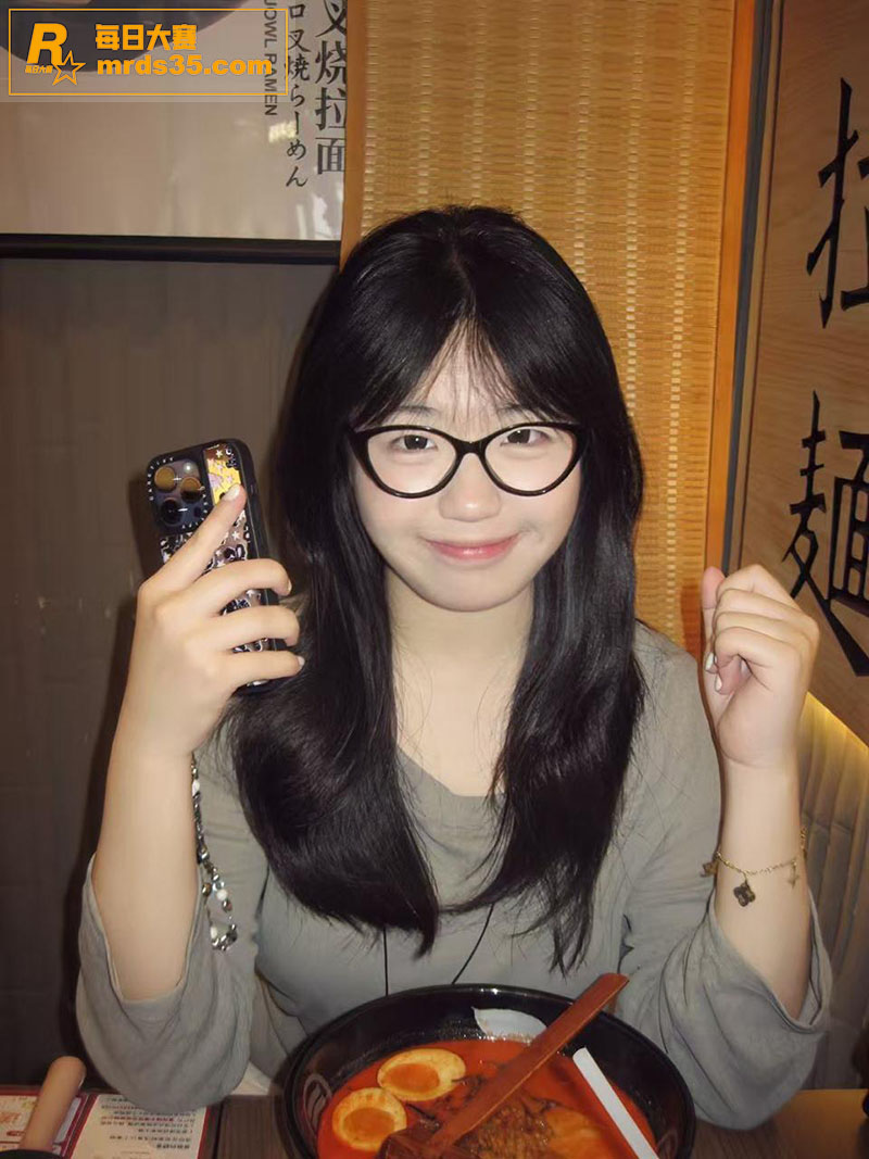 河南洛阳 程佳飞 不相关图片2