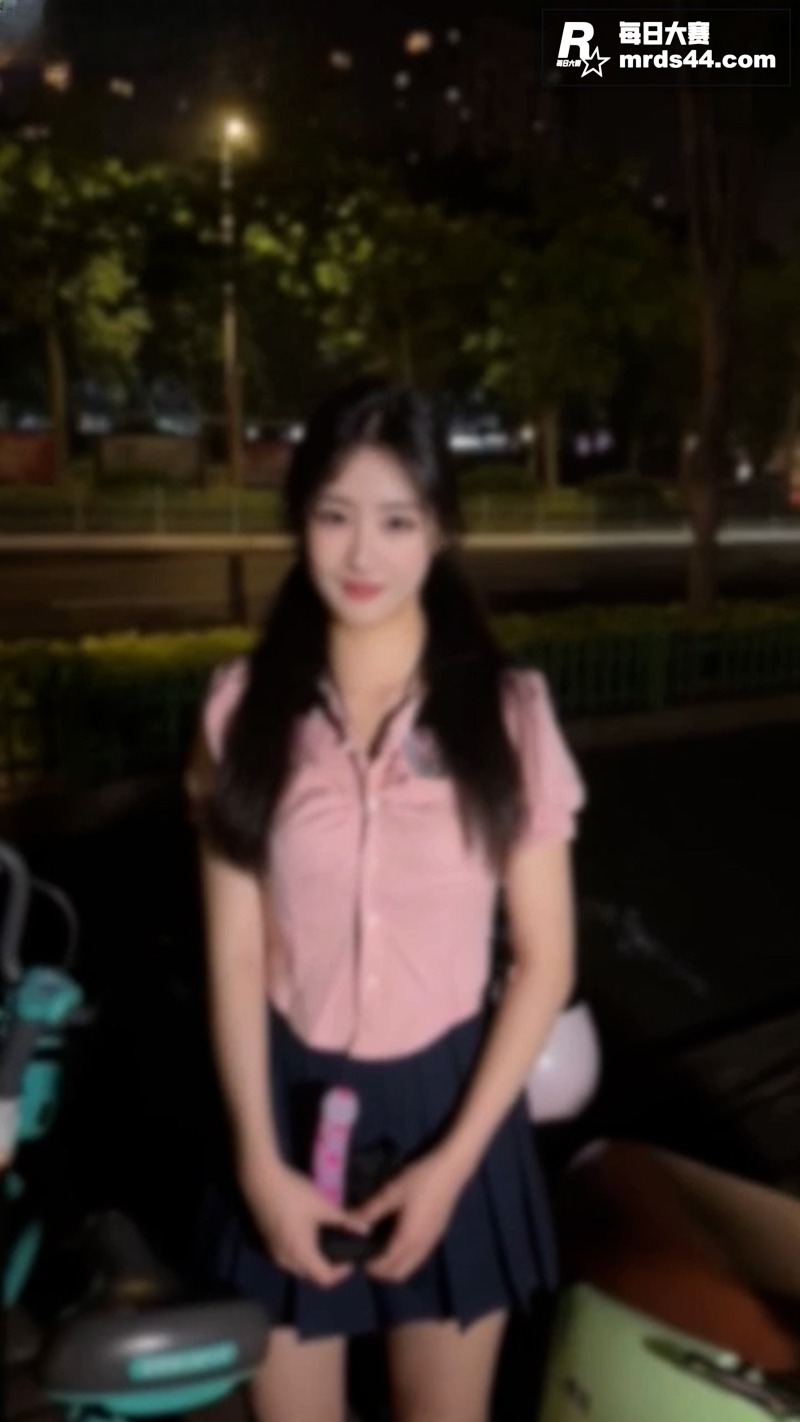推特露出博主 播音系相关图片2