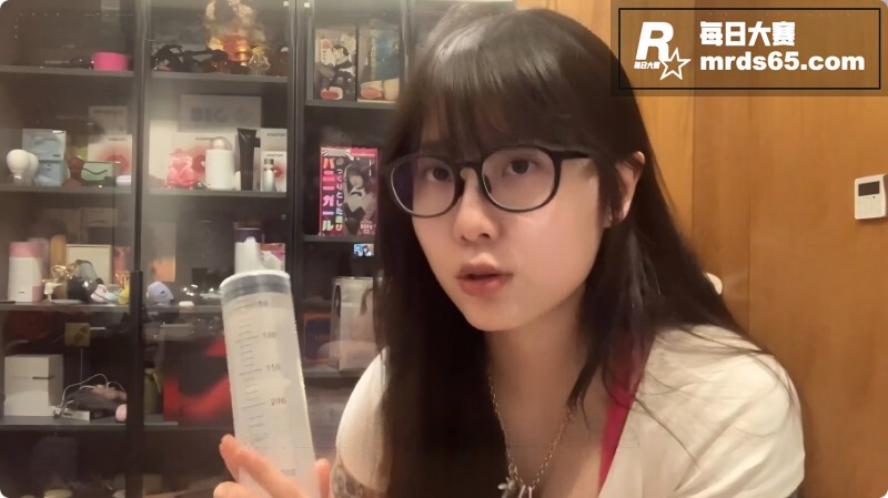高颜值性爱测评博主 相关图片4