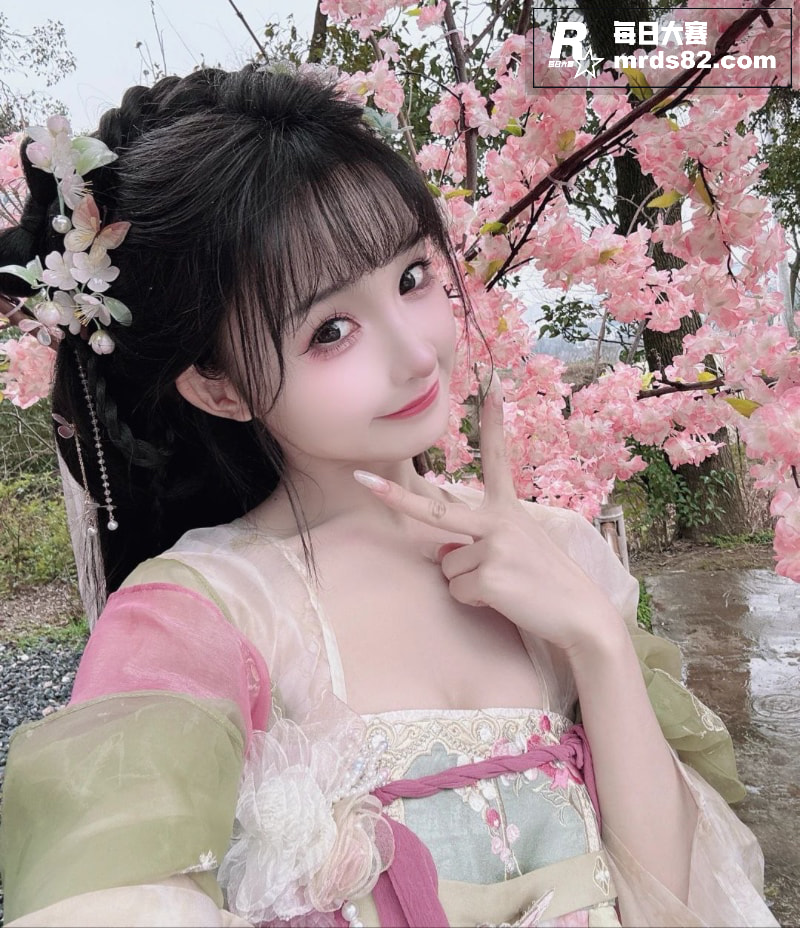 深圳艺术学院极品校花相关图片3
