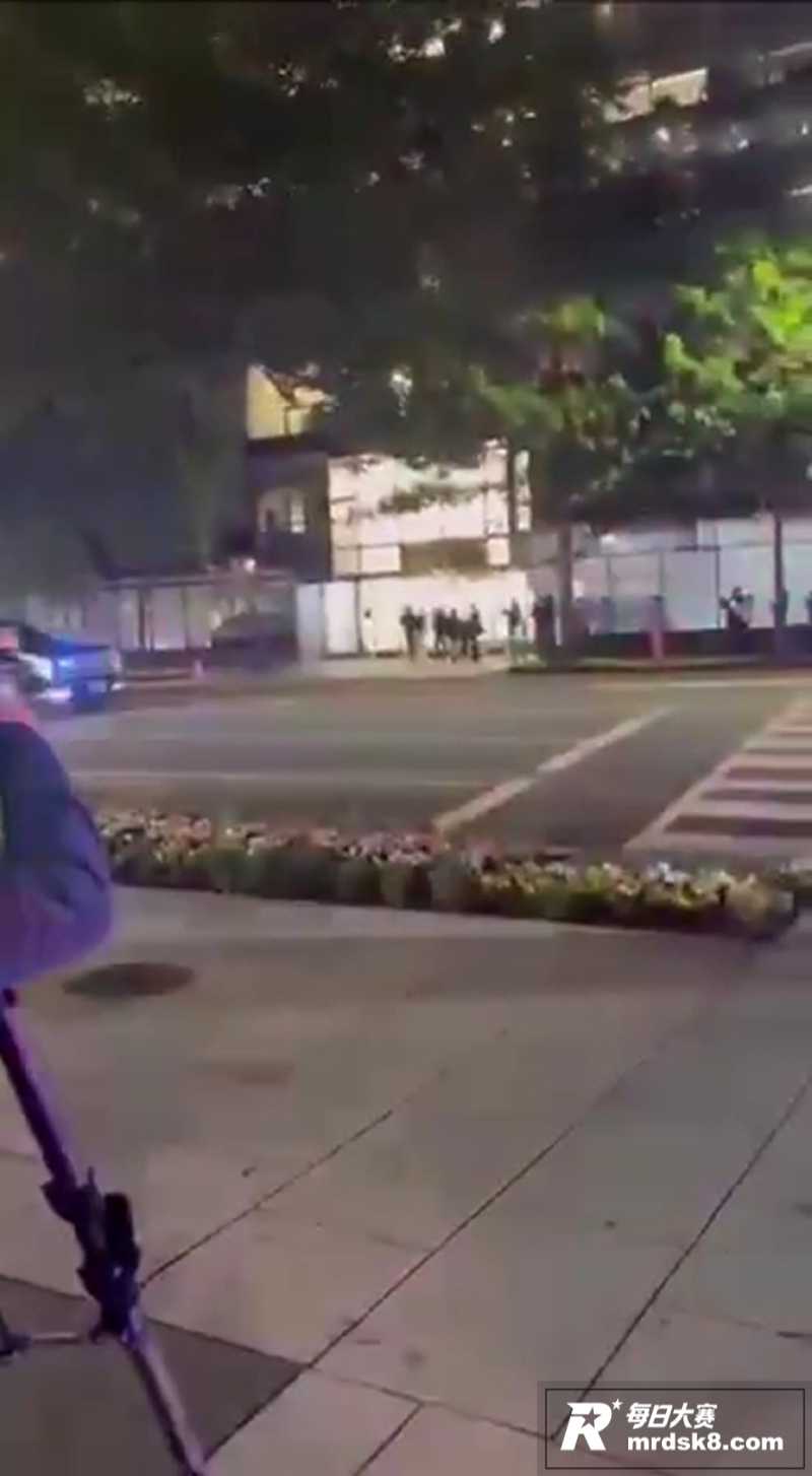 轰动全球白宫记者协会相关图片12