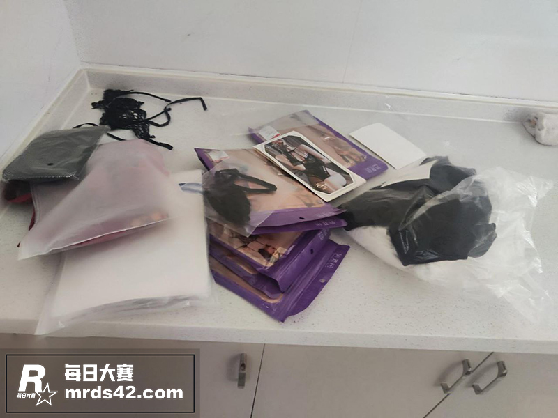 海角社区 爱穿丝袜的相关图片3 海角社区 爱穿丝袜的相关图片3