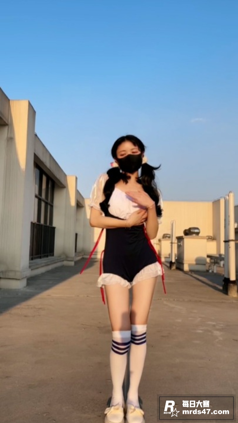 推特骚舞福利姬 哆哆相关图片1