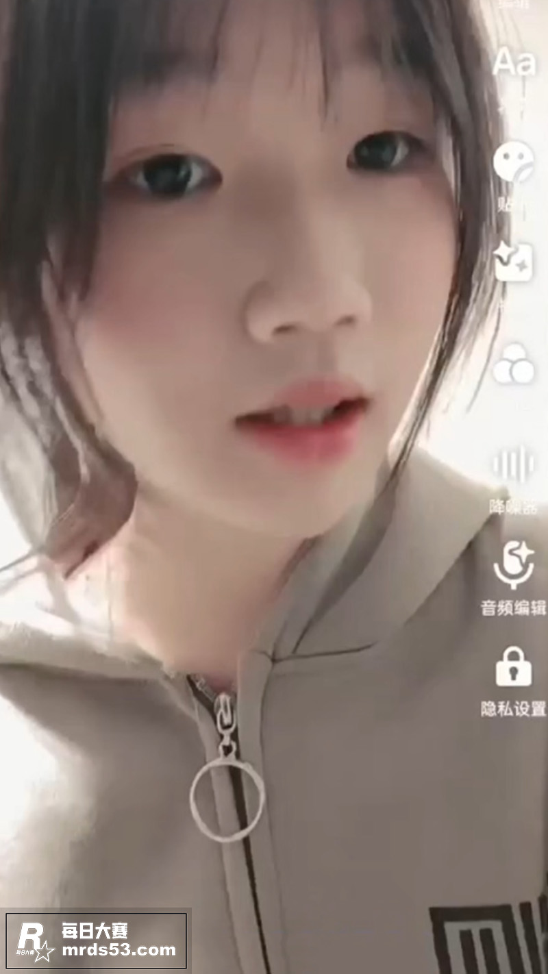 超清纯的幼态萝莉被金相关图片7