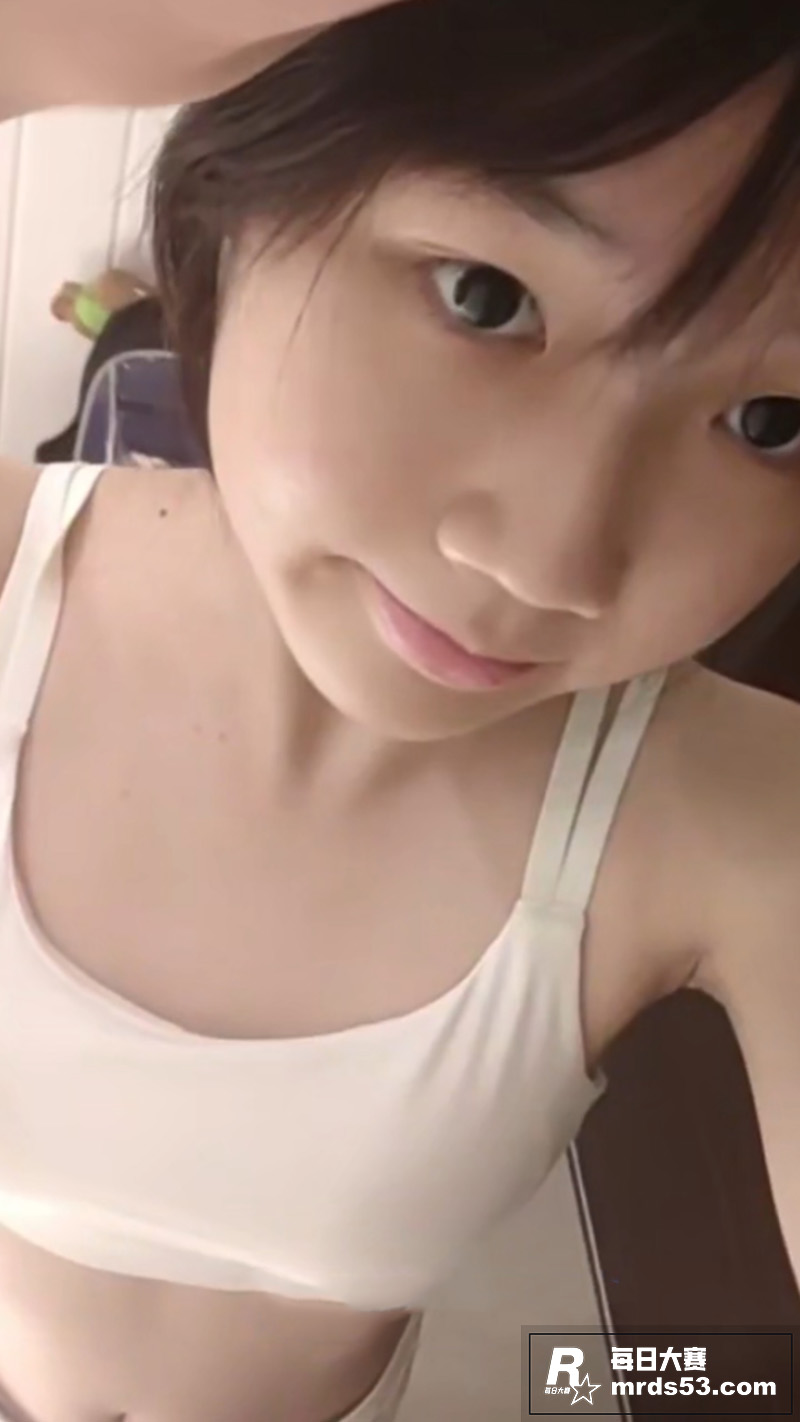 超清纯的幼态萝莉被金相关图片8
