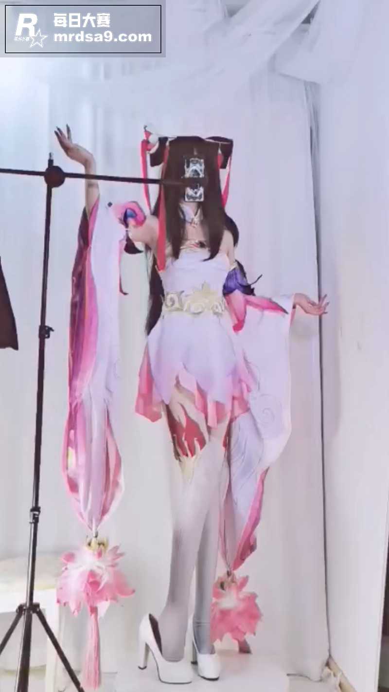 推特极品反差少女 沐相关图片1
