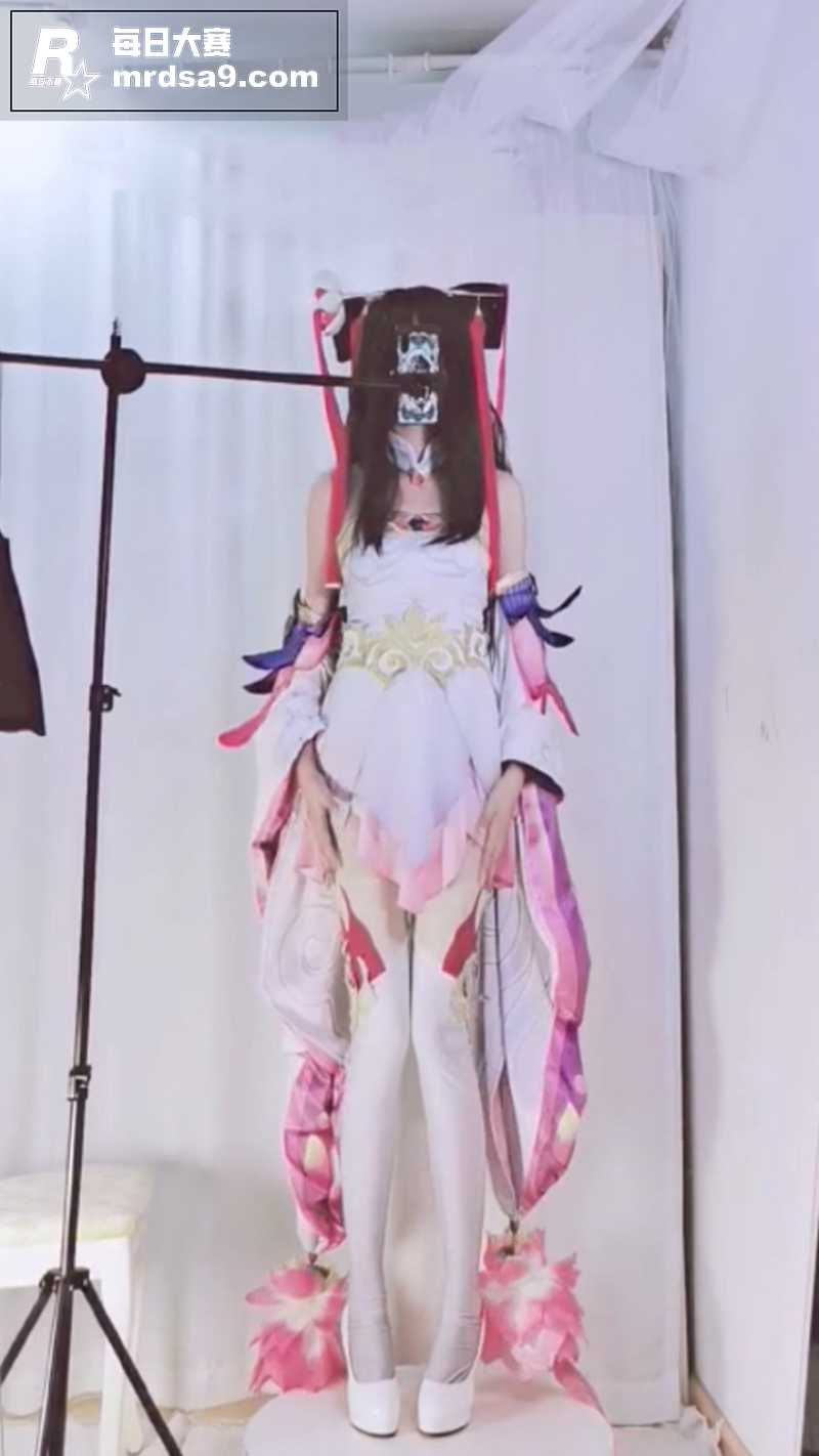推特极品反差少女 沐相关图片2