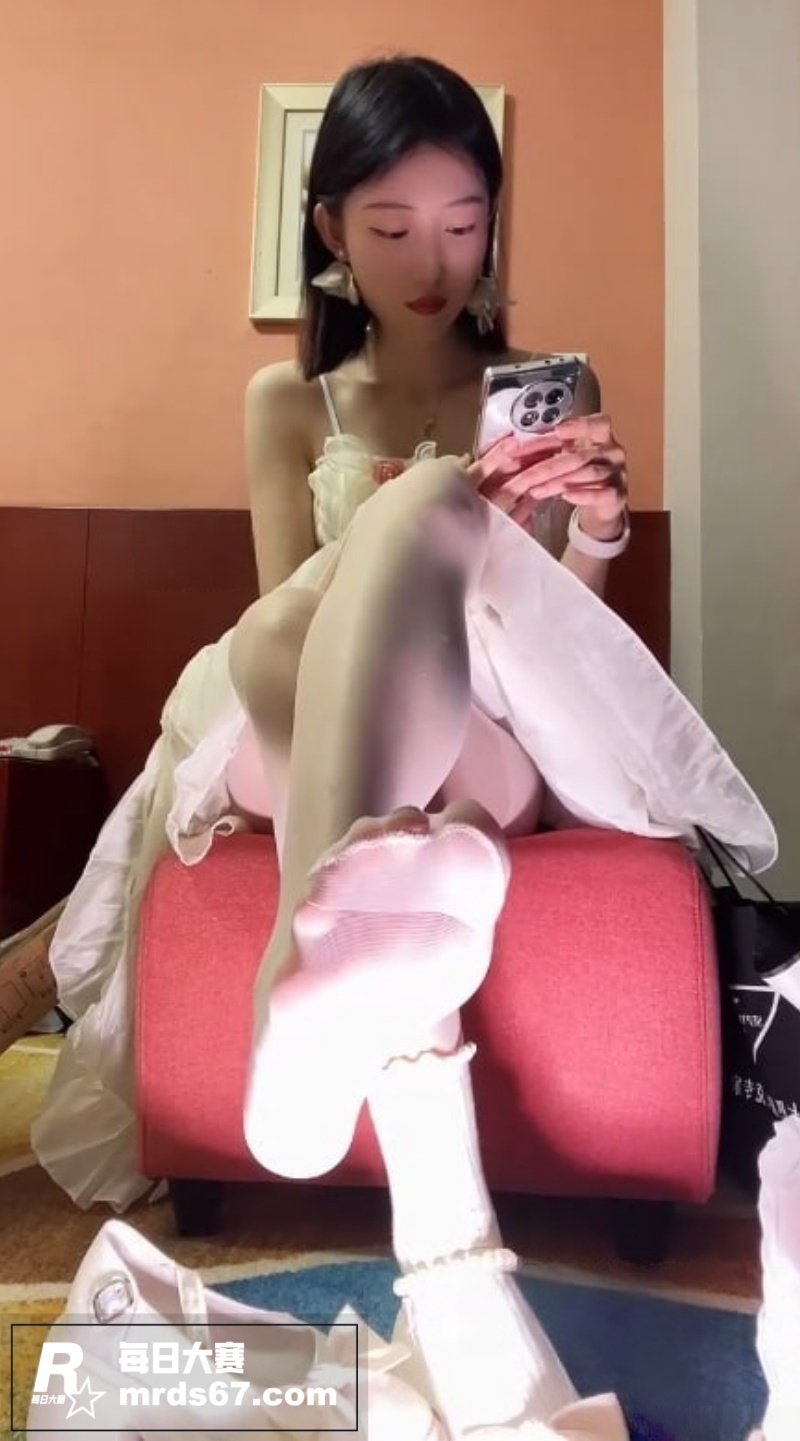 玩物直播极品女神 佳相关图片5