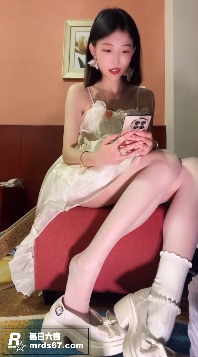 玩物直播极品女神 佳相关图片6