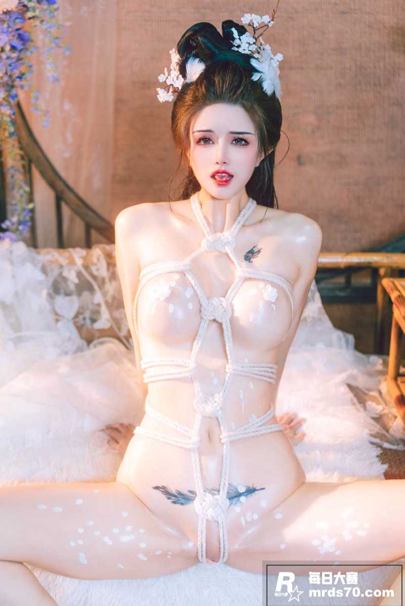 微密圈高颜女神 鹿八相关图片2