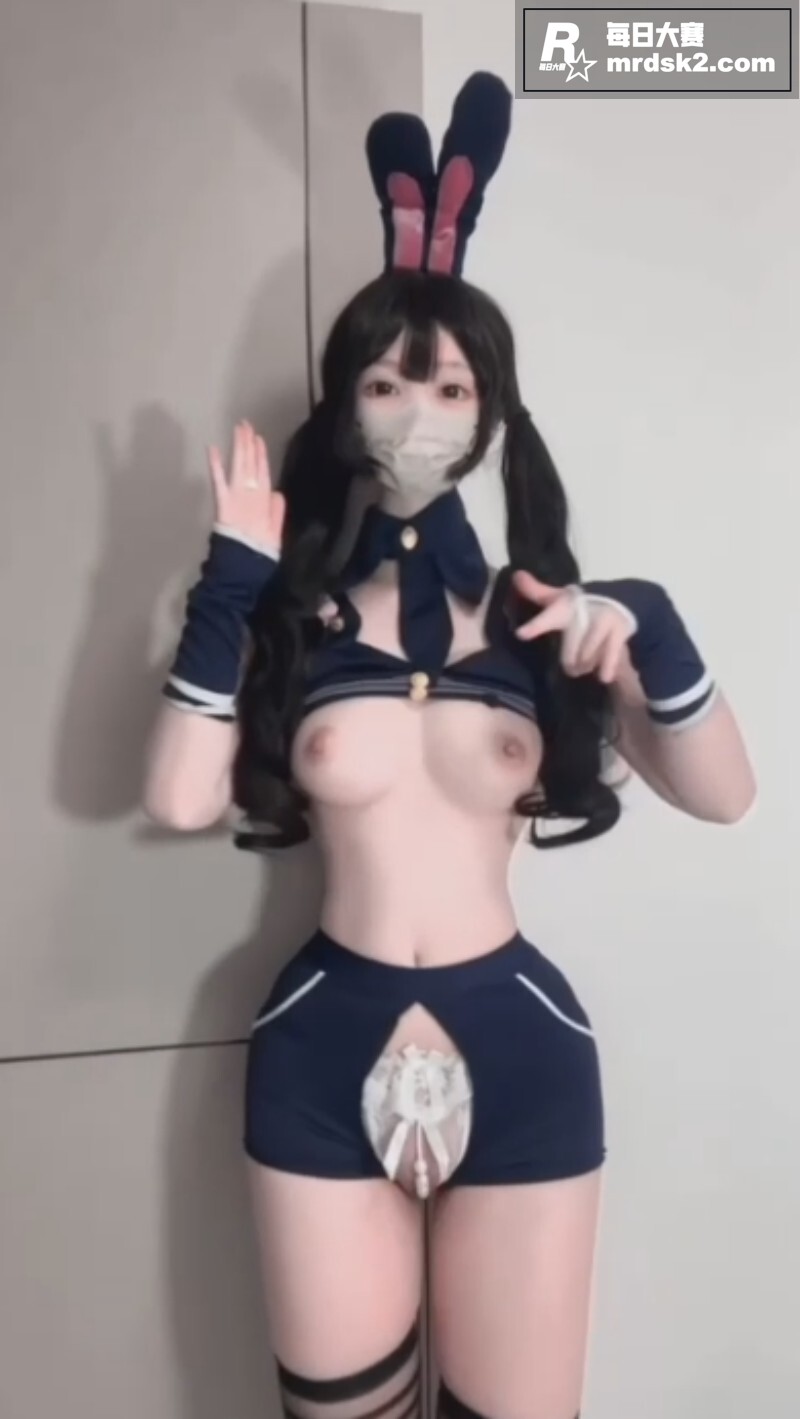 推特极品身材舞姬 呆相关图片3