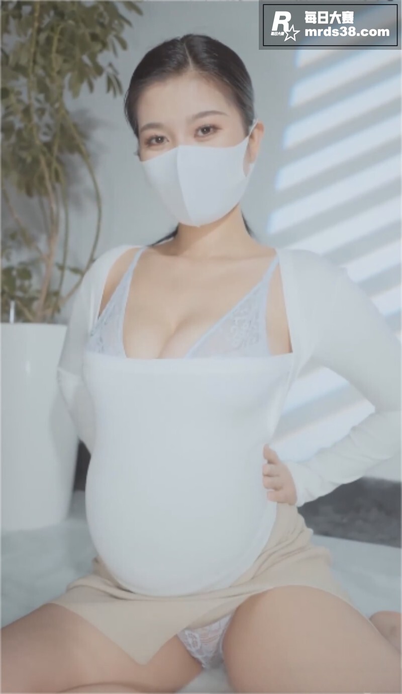 推特巨乳网黄Nina相关图片2