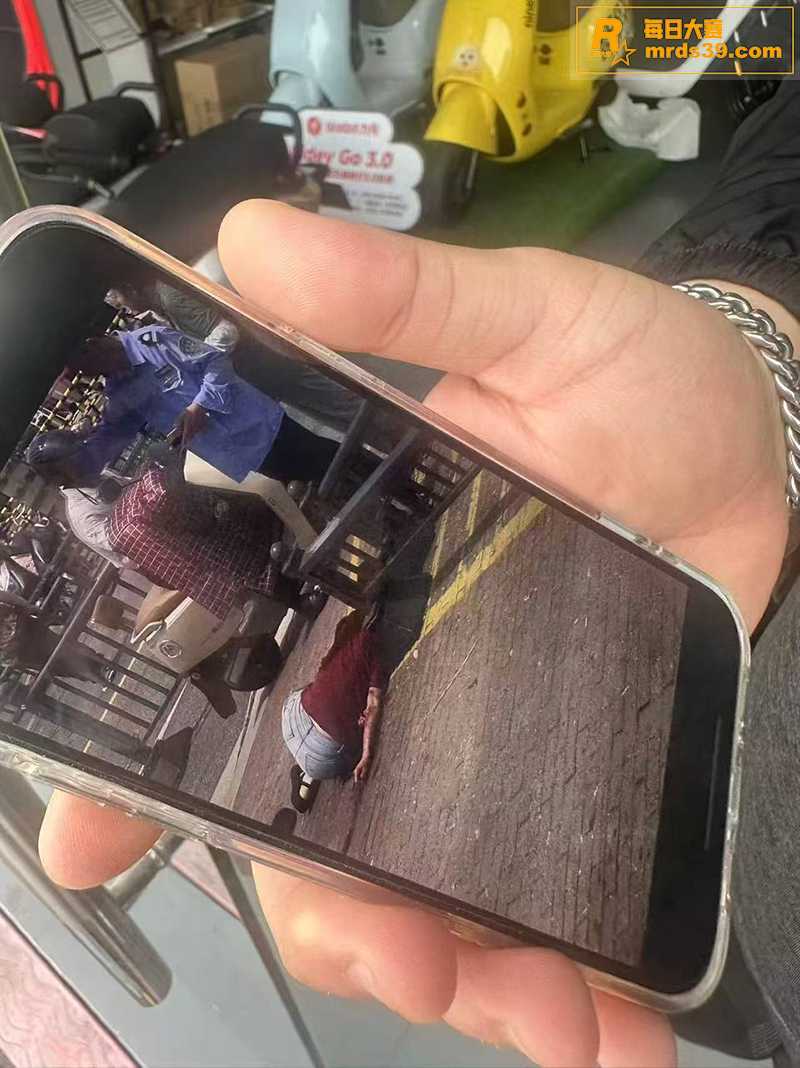 昆山蝴蝶湾男子报复社相关图片1