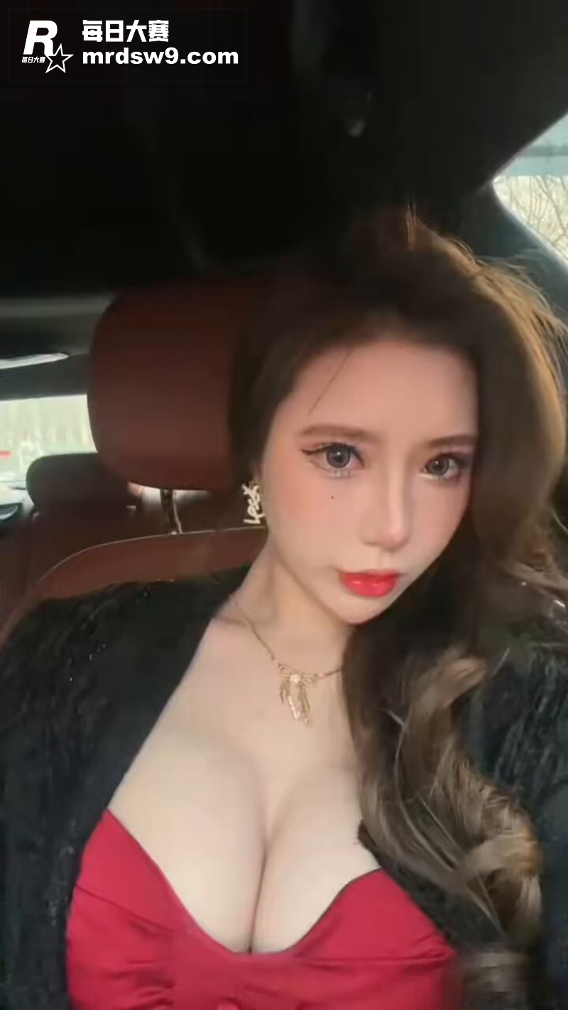 极品高颜值巨乳御姐 相关图片2