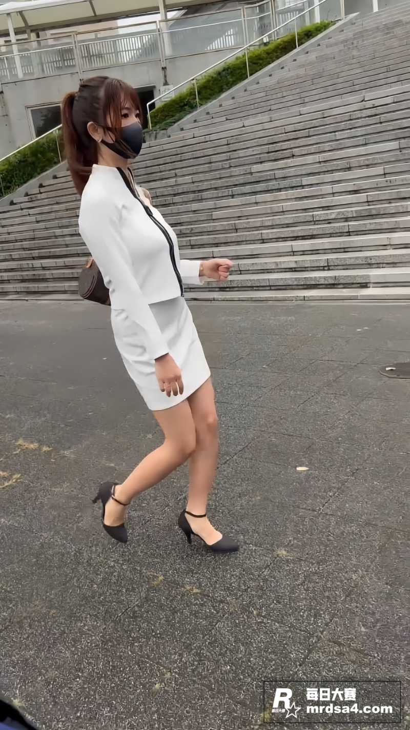 假装偷拍系列 日本高相关图片3