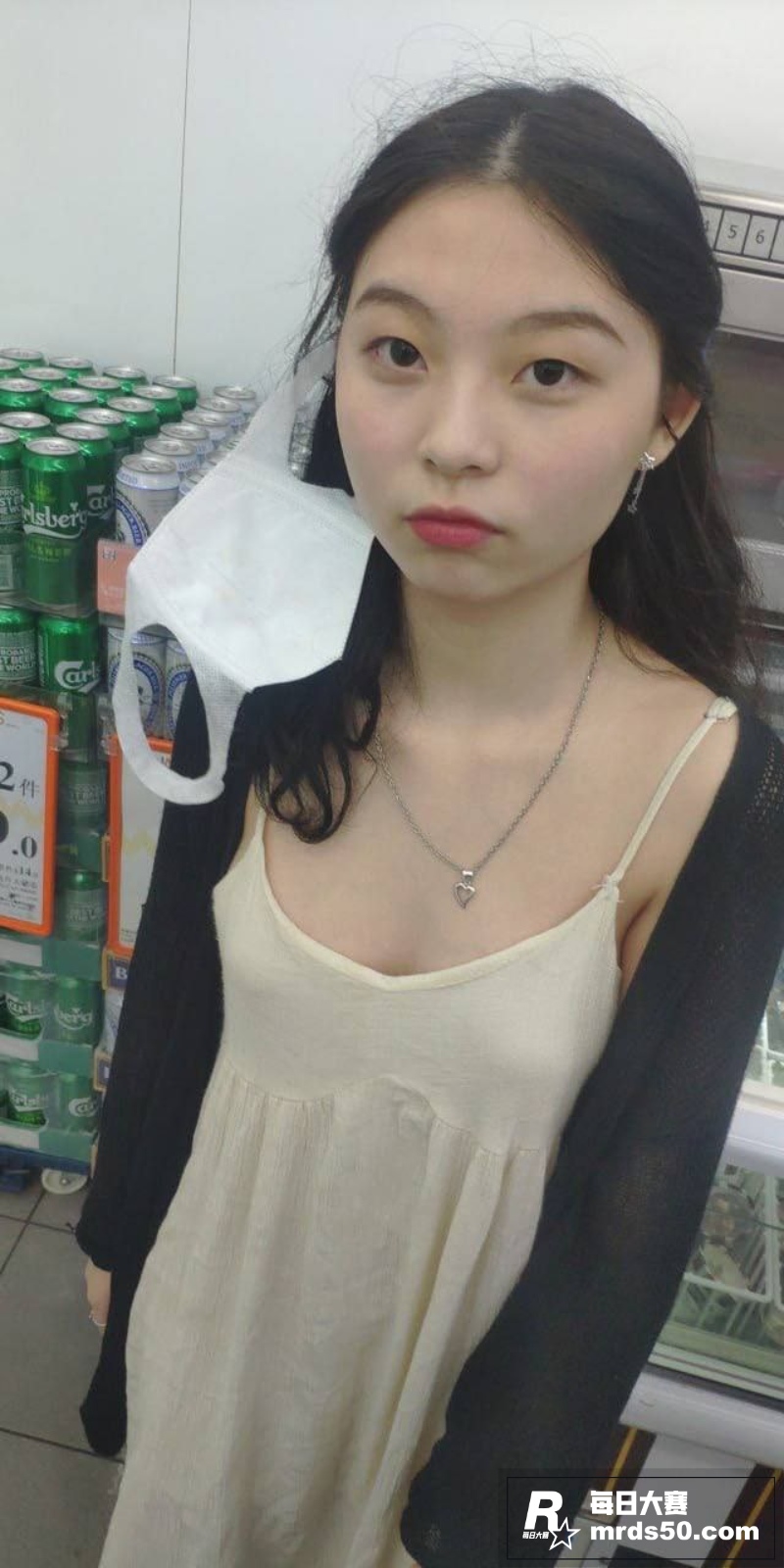广东佛山E奶小妹自拍相关图片7