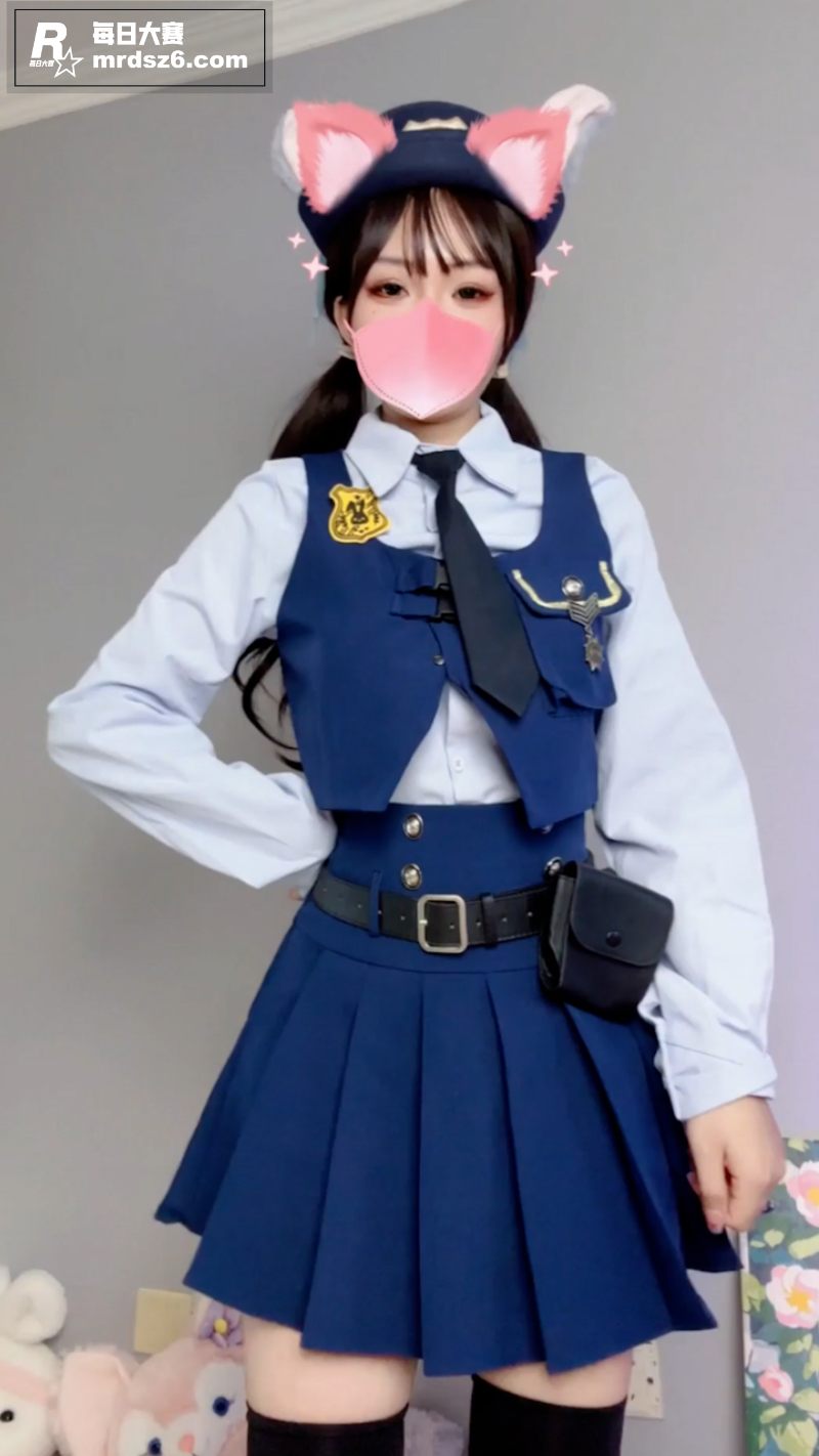 推特顶级嫩妹 小仙云相关图片1