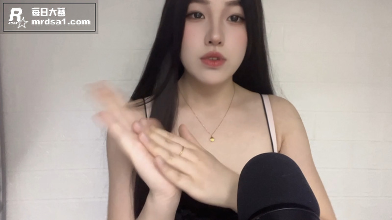 高颜值ASMR性感女相关图片2