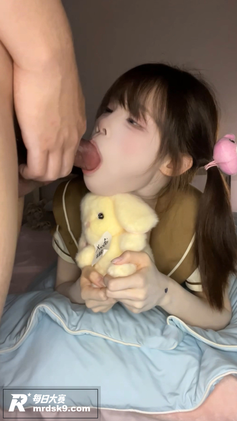 推特极品反差萝莉 辞相关图片2