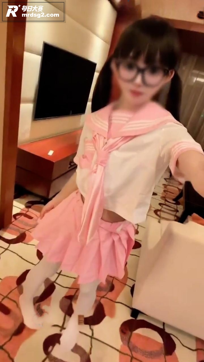 推特07年萝莉 铃木相关图片1
