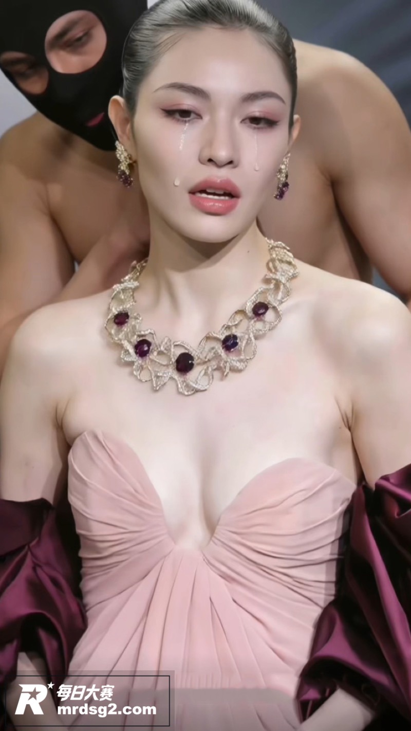 AI脱衣美女明星 钟相关图片7
