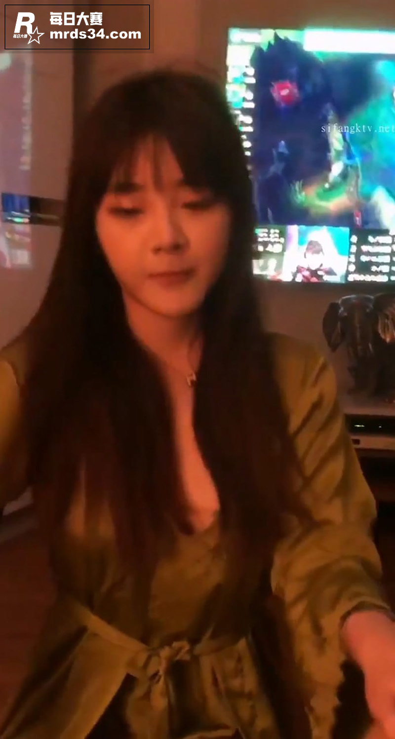 湖南大学美女性爱视频相关图片5
