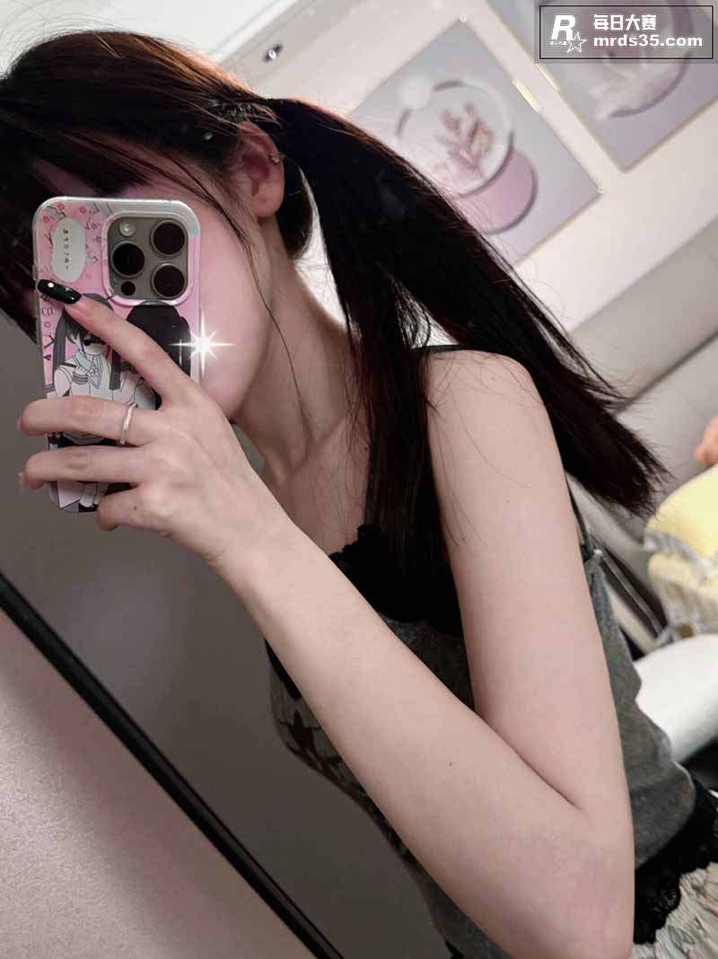江西理工大学眼镜妹梁相关图片7