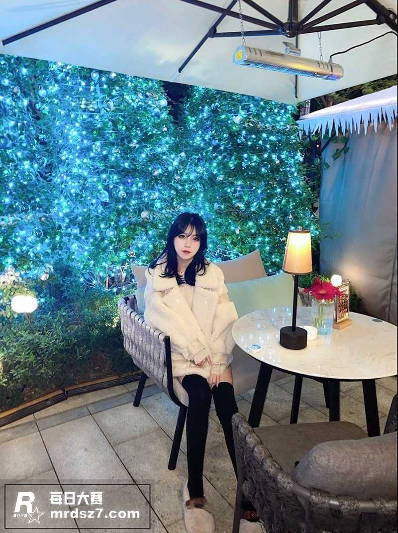 抖音300w粉丝女网相关图片8