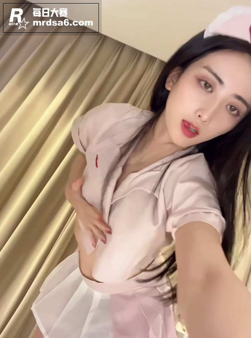 极品高颜值反差婊 提相关图片7