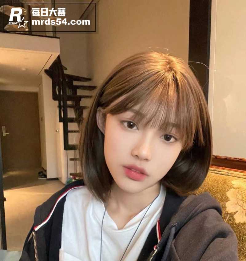 抖音高颜值网红少女 相关图片3