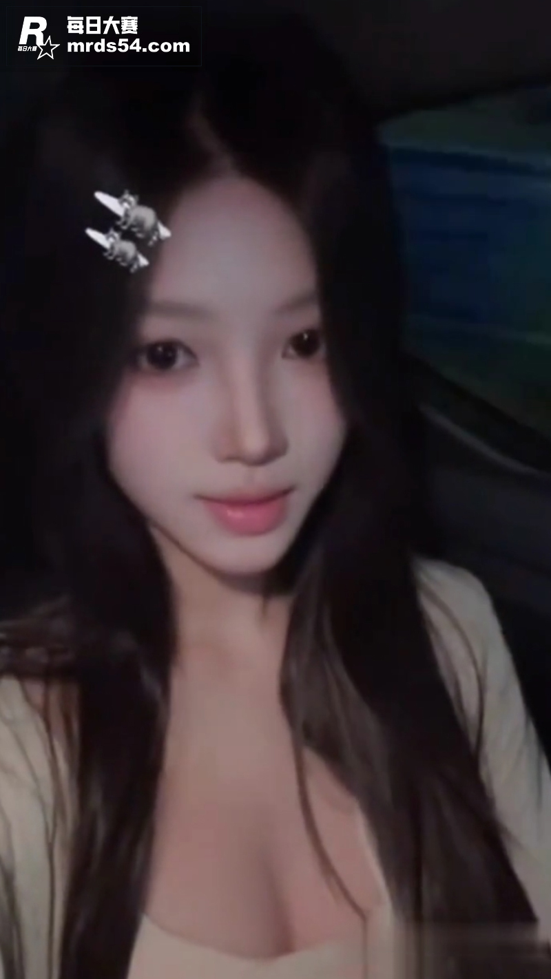 抖音高颜值网红少女 相关图片8