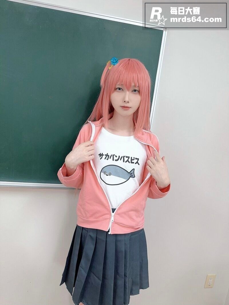 高颜值TS伪娘 秋月相关图片3