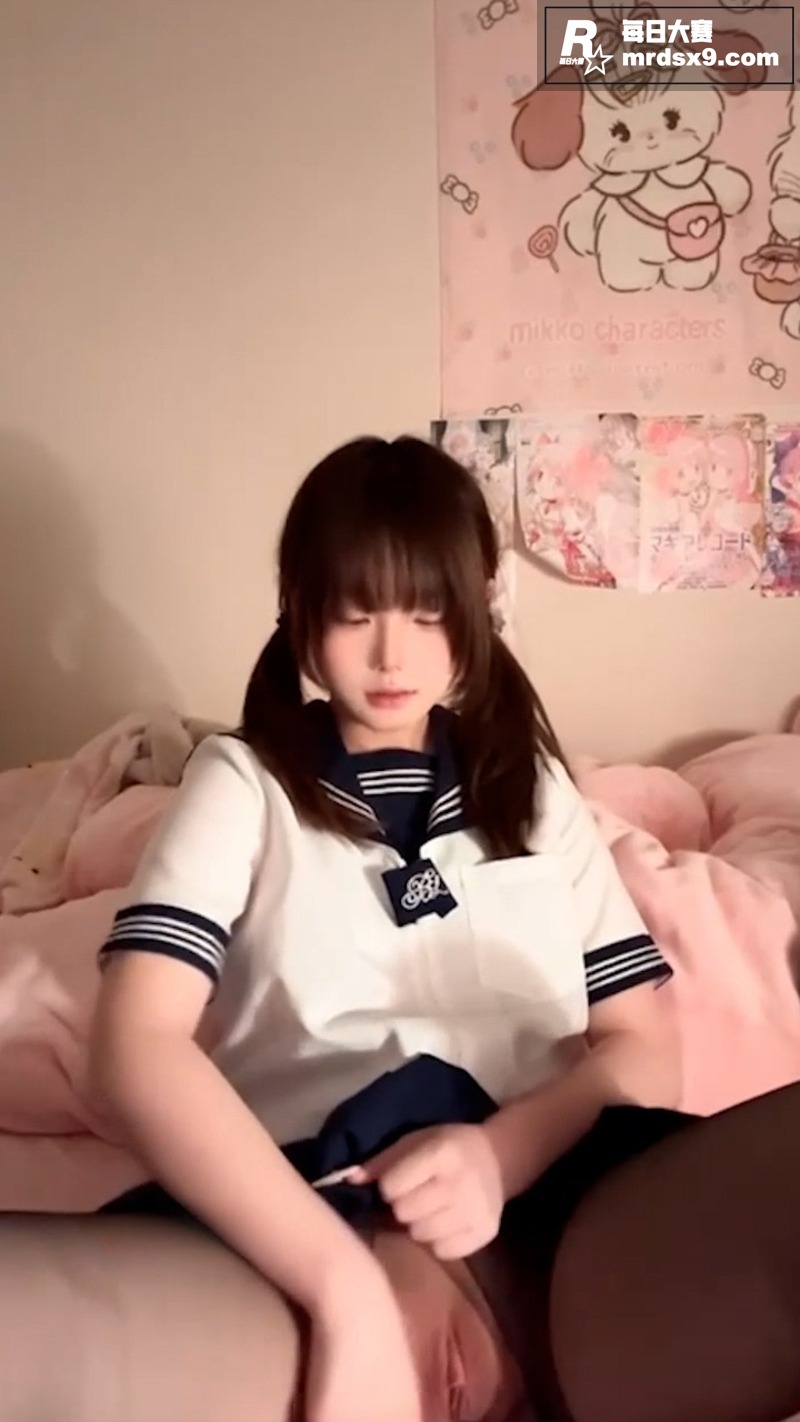推特双马尾萝莉 饱饱相关图片5