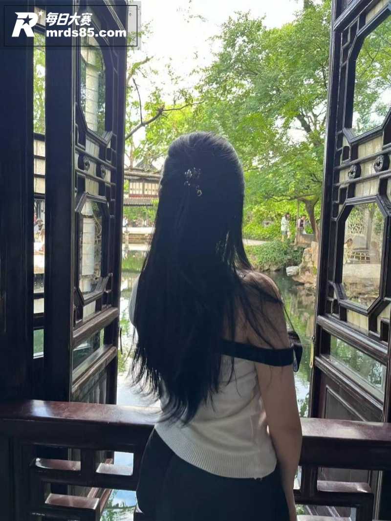 南京高颜值反差嫩妹 相关图片2