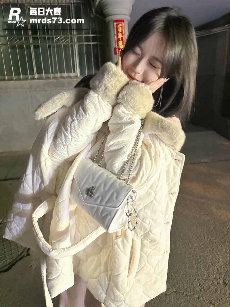 浙江极品反差少女 刘相关图片1