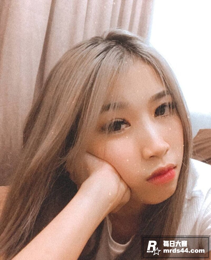 高颜值金发美女 性爱相关图片2