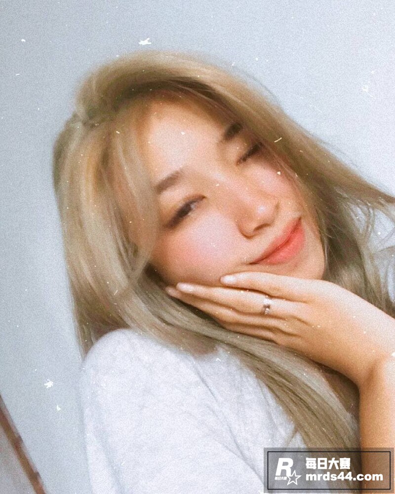 高颜值金发美女 性爱相关图片16